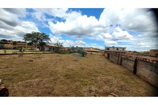 Foto 8 do(a) Terreno false à venda em Balneário Água Limpa, Nova Lima