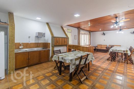 Foto 38 do(a) Apartamento de 3 quartos à venda em Rio Branco, Porto Alegre