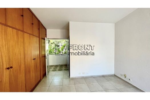 Foto 2 do(a) Casa de 3 quartos à venda em Aclimação, São Paulo