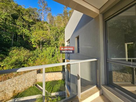 Foto 4 do(a) Cobertura de 3 quartos à venda em Cacupé, Florianópolis