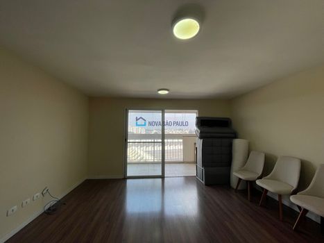 Foto 3 do(a) Apartamento de 3 quartos à venda em Vila Campestre, São Paulo