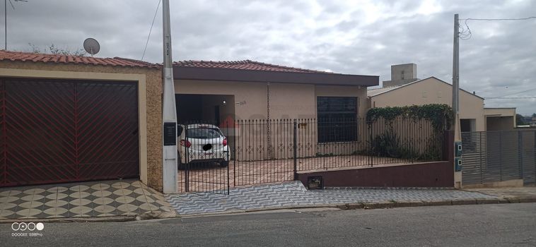 Foto 1 do(a) Casa de 4 quartos à venda em Vila Haro, Sorocaba