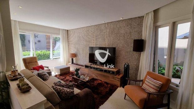 Foto 9 do(a) Casa em Condomínio de 4 quartos à venda em Alphaville, Santana de Parnaíba