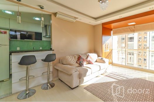 Foto 4 do(a) Apartamento de 3 quartos à venda em Vila Ipiranga, Porto Alegre