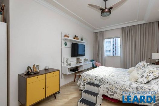 Foto 7 do(a) Apartamento false à venda em Indianópolis, São Paulo