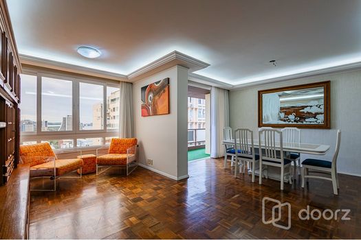 Foto 4 do(a) Apartamento de 3 quartos à venda em Centro Histórico, Porto Alegre