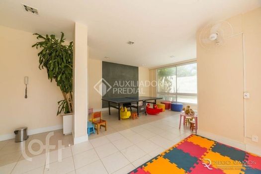 Foto 42 do(a) Apartamento de 3 quartos à venda em Teresópolis, Porto Alegre
