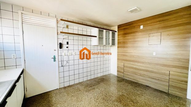 Foto 7 do(a) Apartamento de 3 quartos à venda em Varjota, Fortaleza