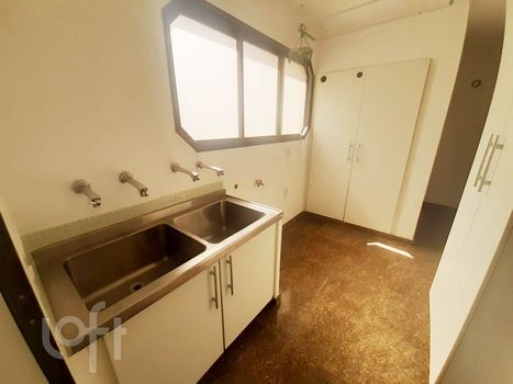 Foto 4 do(a) Apartamento de 3 quartos à venda em Vila Nova Conceição, São Paulo