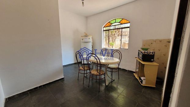 Foto 4 do(a) Casa de 3 quartos à venda em Mantiqueira, Belo Horizonte