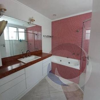 Foto 17 do(a) Casa em Condomínio de 4 quartos à venda em Jurerê, Florianópolis