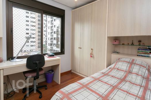 Foto 10 do(a) Apartamento de 3 quartos à venda em Rio Branco, Porto Alegre
