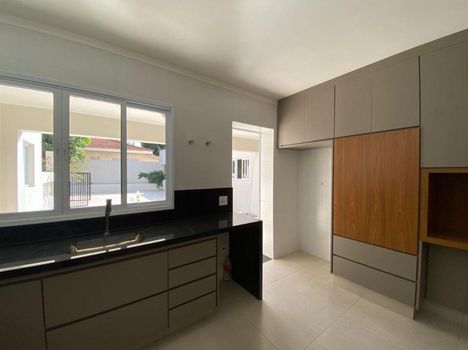 Foto 29 do(a) Casa de 7 quartos à venda em Vila Santa Maria, Araçatuba