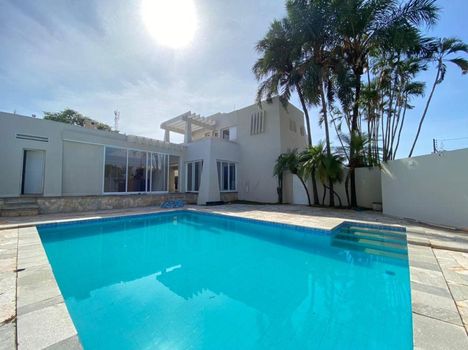 Foto 4 do(a) Casa de 7 quartos à venda em Vila Santa Maria, Araçatuba