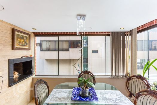 Foto 4 do(a) Apartamento de 3 quartos à venda em Mont Serrat, Porto Alegre