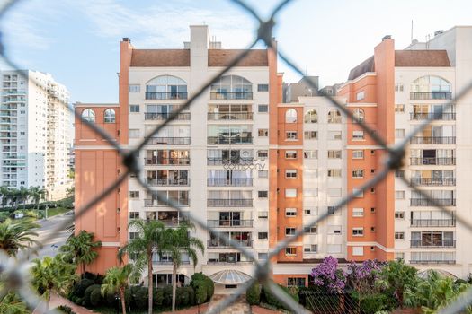 Foto 14 do(a) Apartamento de 3 quartos à venda em Jardim Europa, Porto Alegre