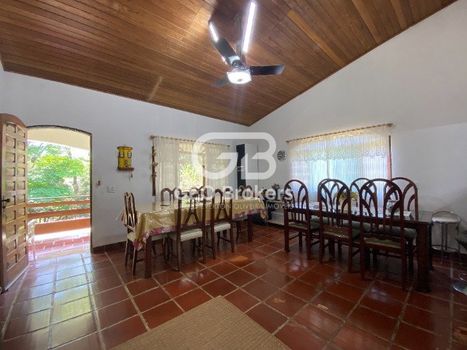 Foto 5 do(a) Fazenda / Sítio / Chácara de 5 quartos à venda em null, Igaratá