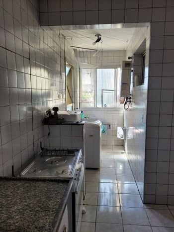 Foto 2 do(a) Apartamento de 3 quartos à venda em Vila Ipiranga, Londrina