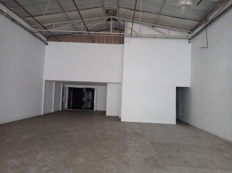 Foto 2 do(a) Loja false à venda em Vila Regente Feijó, São Paulo