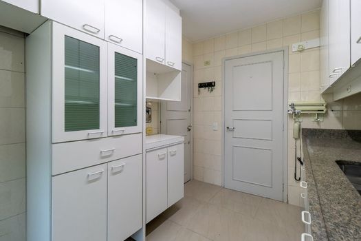 Foto 7 do(a) Apartamento de 3 quartos à venda em Indianópolis, São Paulo