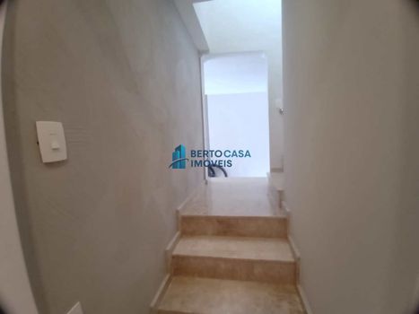 Foto 11 do(a) Casa em Condomínio de 4 quartos à venda em Vila Carmosina, São Paulo
