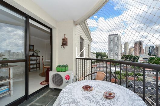 Foto 9 do(a) Apartamento de 3 quartos à venda em Caxingui, São Paulo