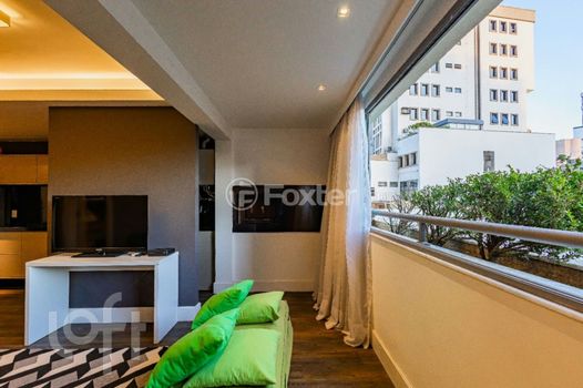 Foto 7 do(a) Apartamento de 1 quartos à venda em Três Figueiras, Porto Alegre