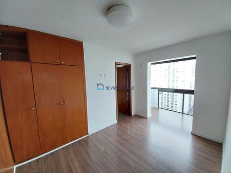 Foto 21 do(a) Cobertura de 4 quartos à venda em Moema, São Paulo