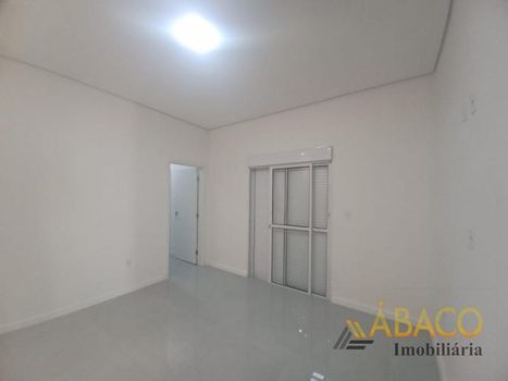 Foto 5 do(a) Casa de 3 quartos à venda em Residencial Samambaia, São Carlos