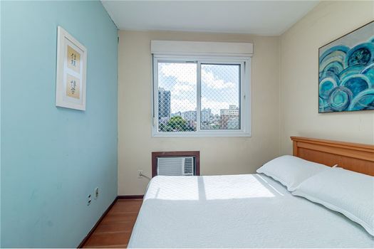 Foto 26 do(a) Apartamento de 3 quartos à venda em Passo da Areia, Porto Alegre
