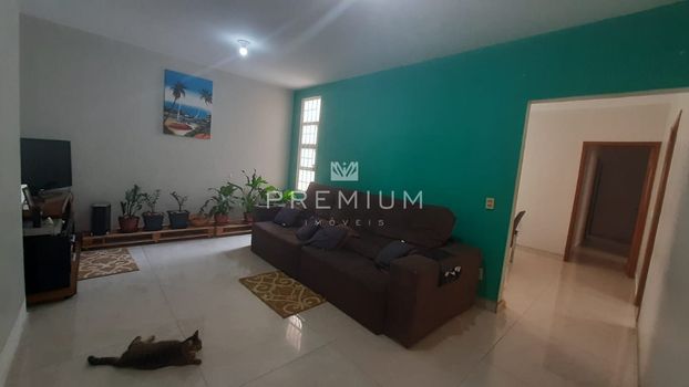 Foto 1 do(a) Casa de 3 quartos à venda em Jardim Patrícia, Uberlândia