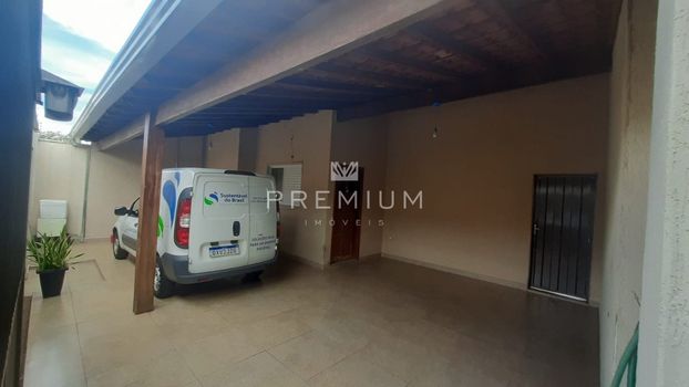 Foto 3 do(a) Casa de 3 quartos à venda em Jardim Patrícia, Uberlândia