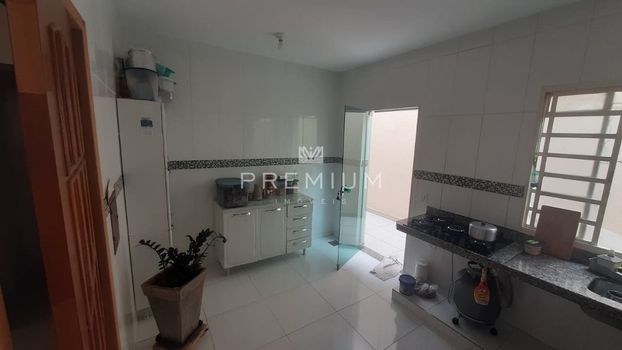 Foto 10 do(a) Casa de 3 quartos à venda em Jardim Patrícia, Uberlândia