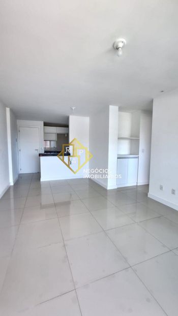 Foto 5 do(a) Apartamento de 2 quartos à venda em Salinas, Fortaleza