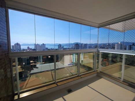 Foto 7 do(a) Apartamento de 2 quartos para alugar em Estreito, Florianópolis