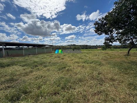 Foto 8 do(a) Fazenda / Sítio / Chácara de 1 quartos à venda em null, Paraopeba