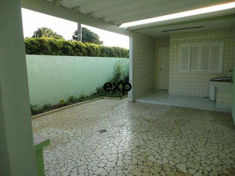 Foto 2 do(a) Casa de 3 quartos à venda em Veleiros, São Paulo
