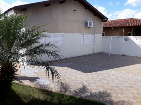 Foto 1 do(a) Casa de 3 quartos à venda em Ipanema, Araçatuba