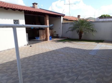 Foto 2 do(a) Casa de 3 quartos à venda em Ipanema, Araçatuba