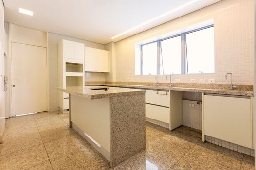 Foto 12 do(a) Apartamento de 5 quartos à venda em Vila Nova Conceição, São Paulo