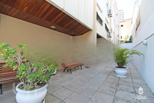 Foto 23 do(a) Apartamento de 2 quartos à venda em Petrópolis, Porto Alegre