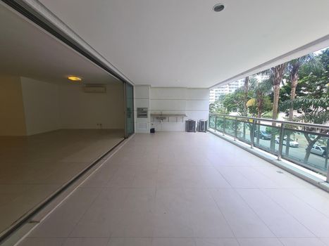 Foto 1 do(a) Apartamento de 4 quartos à venda em Barra da Tijuca, Rio de Janeiro