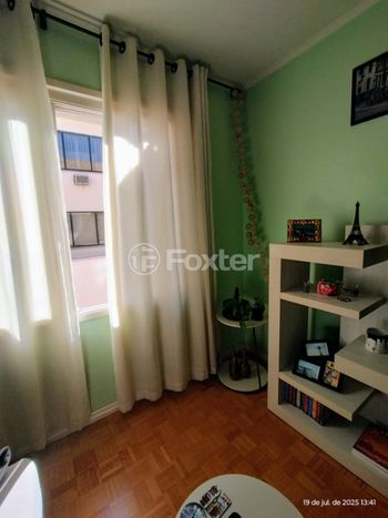Foto 4 do(a) Apartamento de 2 quartos à venda em Teresópolis, Porto Alegre