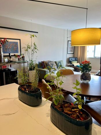 Foto 2 do(a) Apartamento de 2 quartos à venda em Moema, São Paulo