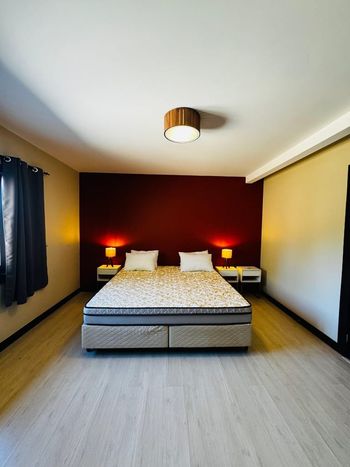Foto 1 do(a) Casa de 5 quartos para alugar em Samambaia, Petrópolis