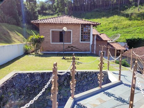 Foto 22 do(a) Fazenda / Sítio / Chácara de 7 quartos à venda em null, Cunha