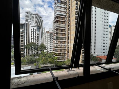 Foto 37 do(a) Apartamento de 4 quartos à venda em Moema, São Paulo