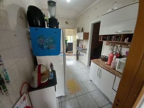 Foto 6 do(a) Casa de 2 quartos à venda em Vila Fachini, São Paulo