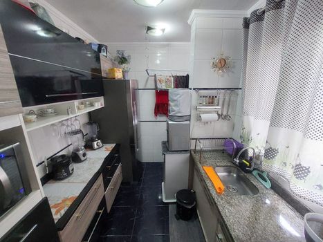 Foto 3 do(a) Apartamento de 2 quartos à venda em Jardim Adriana, Guarulhos