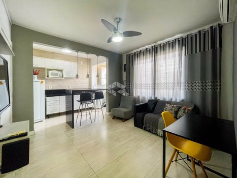 Foto 3 do(a) Apartamento de 1 quartos à venda em Vila João Pessoa, Porto Alegre